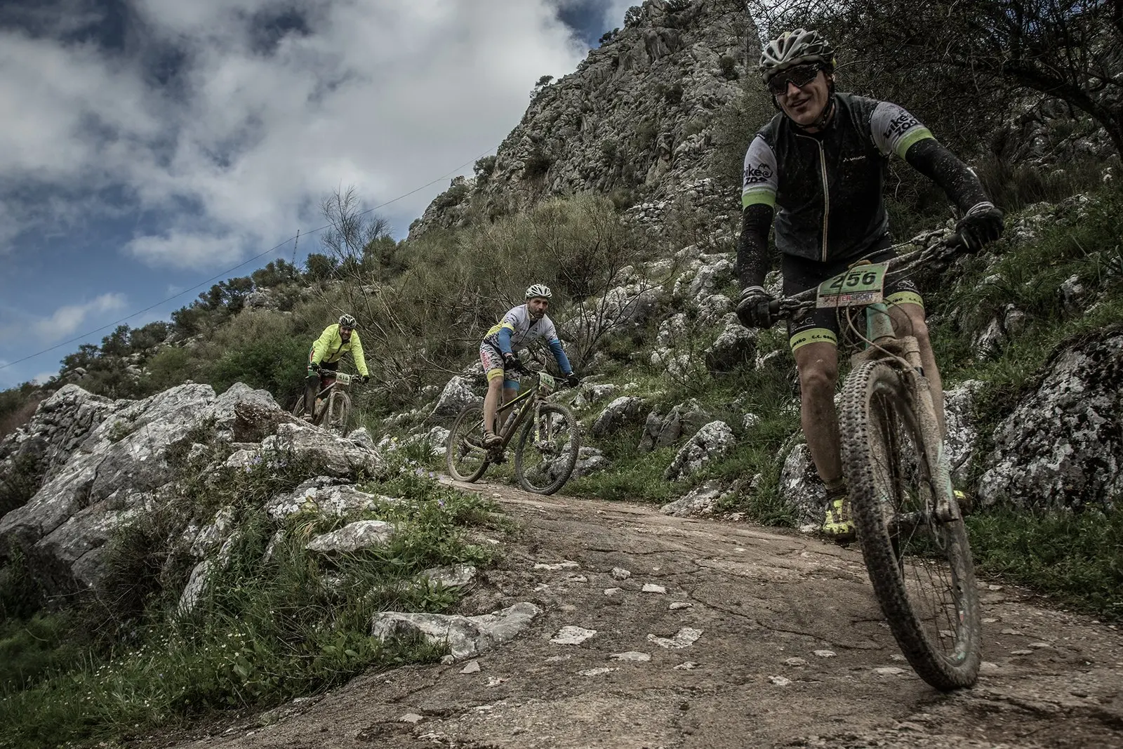 BTT y ciclismo — fotografía de John Ortiz